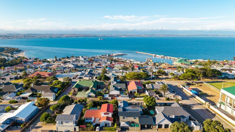 4 Bedroom Property for Sale in Linkside Western Cape